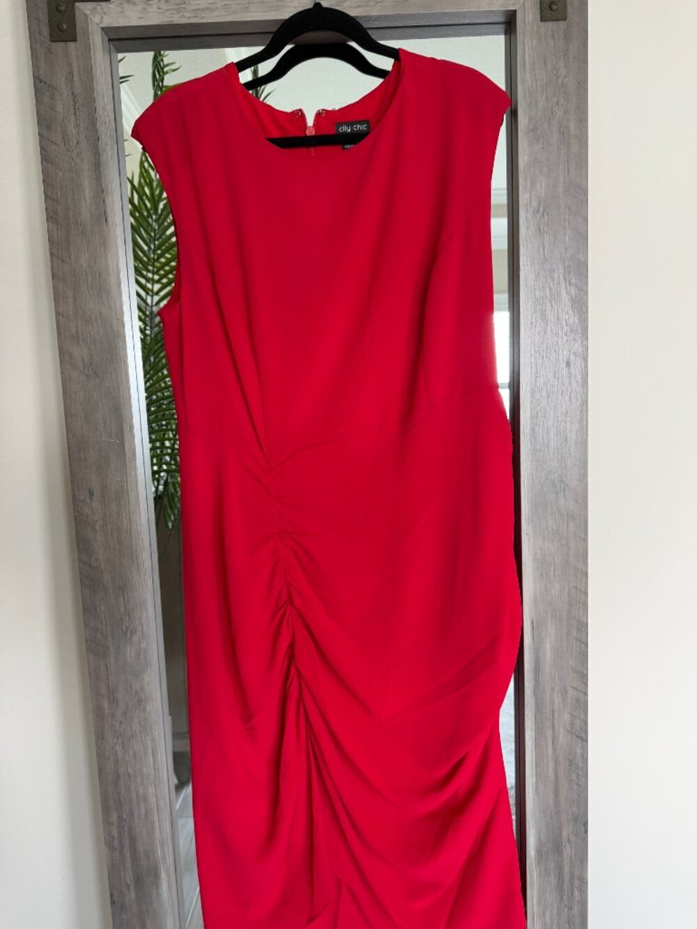 City Chic Side Ruch Dress ❤️✨ Size S/16 NWOT Ruched Red Cocktail Dress